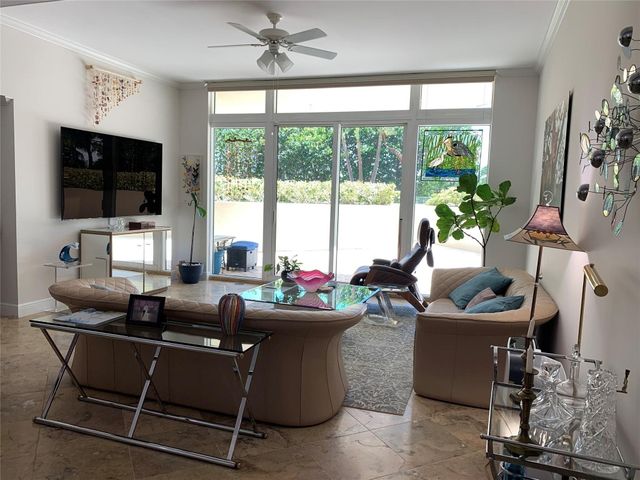 1063 W Hillsboro Mile 115, Hillsboro Beach, FL 33062
