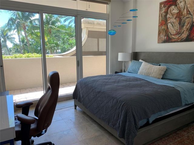 1063 W Hillsboro Mile 115, Hillsboro Beach, FL 33062