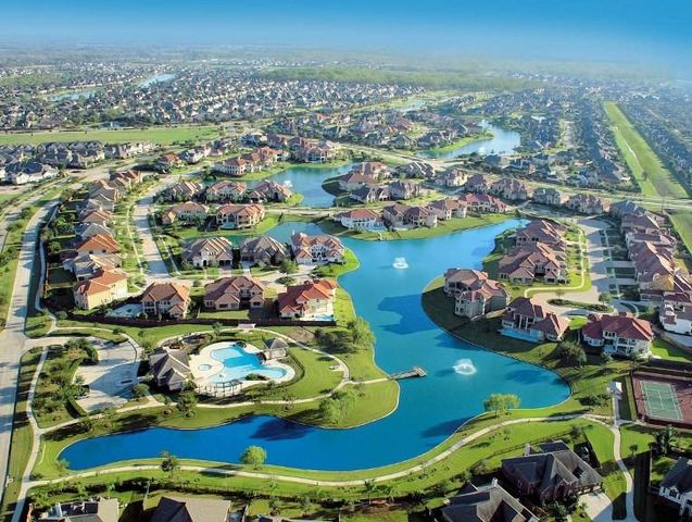 4706 Llano Loop, Sugar Land, TX 77479