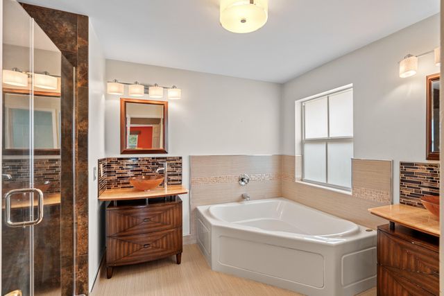 376 E Royal Cove Circle, Davie, FL 33325