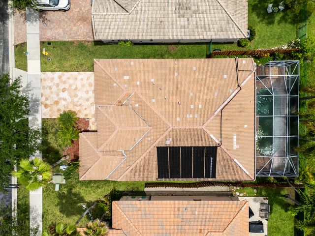 376 E Royal Cove Circle, Davie, FL 33325