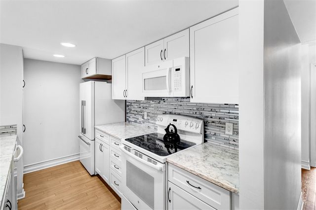 814 York Avenue, Holland, MI 49423