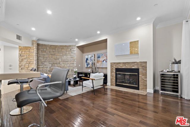 4848 Wilshire Boulevard 102, Los Angeles, CA 90010