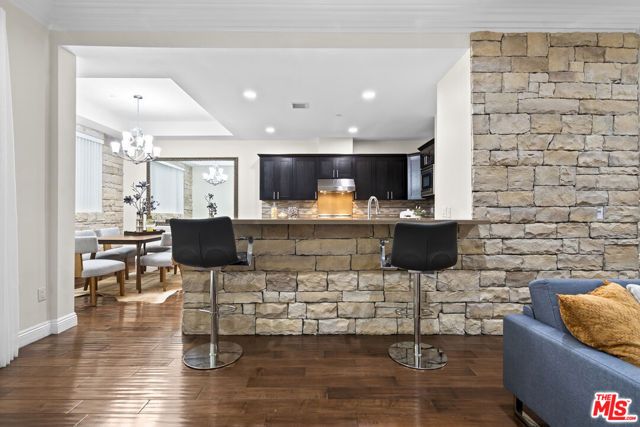 4848 Wilshire Boulevard 102, Los Angeles, CA 90010