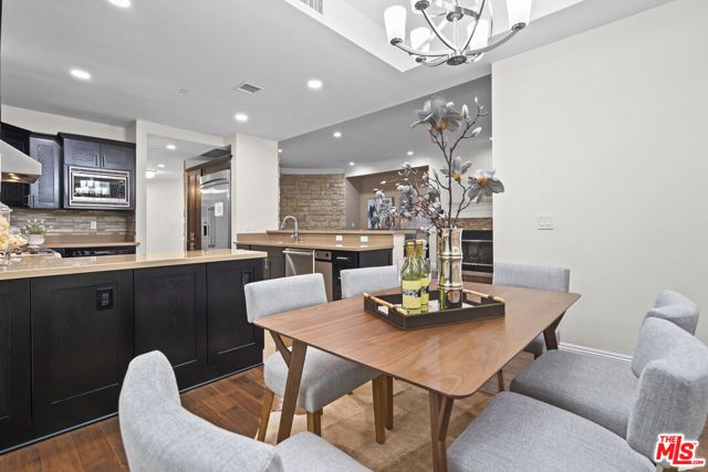 4848 Wilshire Boulevard 102, Los Angeles, CA 90010