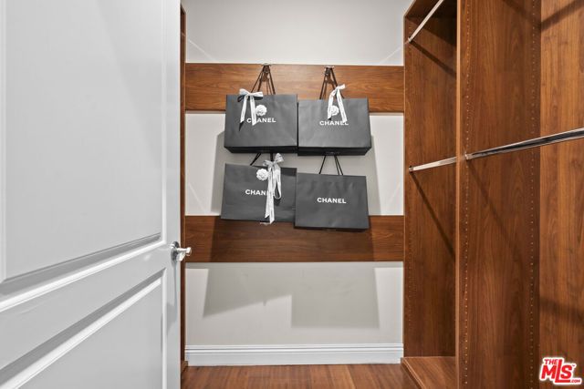 4848 Wilshire Boulevard 102, Los Angeles, CA 90010