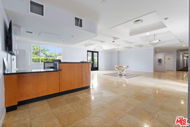 4848 Wilshire Boulevard 102, Los Angeles, CA 90010