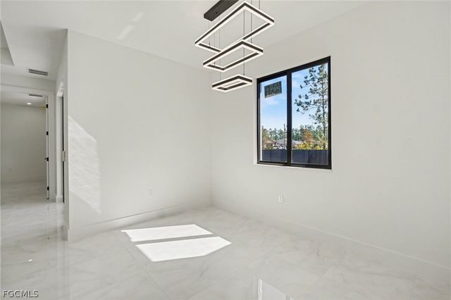 369 Woodburn DR, Lehigh Acres, FL 33972