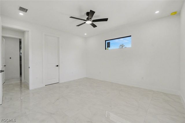 369 Woodburn DR, Lehigh Acres, FL 33972