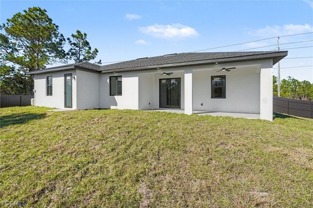 369 Woodburn DR, Lehigh Acres, FL 33972