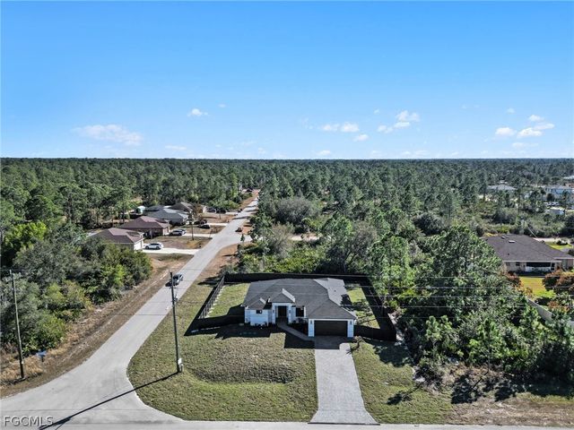 369 Woodburn DR, Lehigh Acres, FL 33972