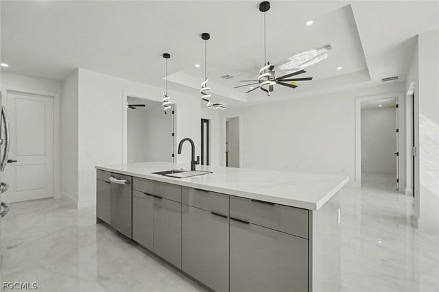 369 Woodburn DR, Lehigh Acres, FL 33972