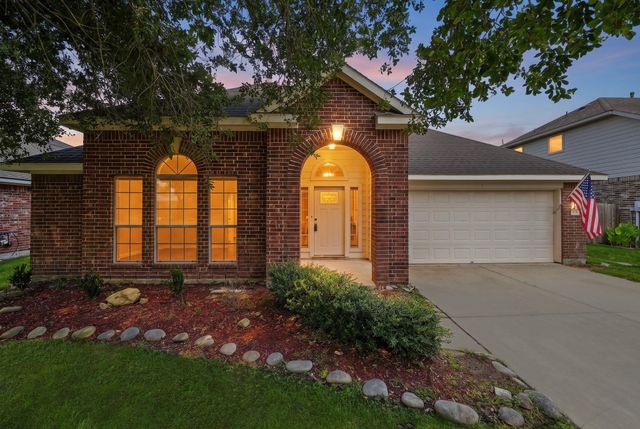 318 Magnolia Estates Drive, League City, TX 77573