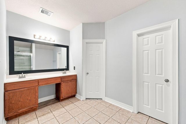 318 Magnolia Estates Drive, League City, TX 77573
