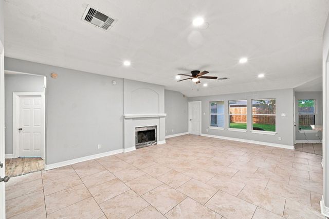 318 Magnolia Estates Drive, League City, TX 77573