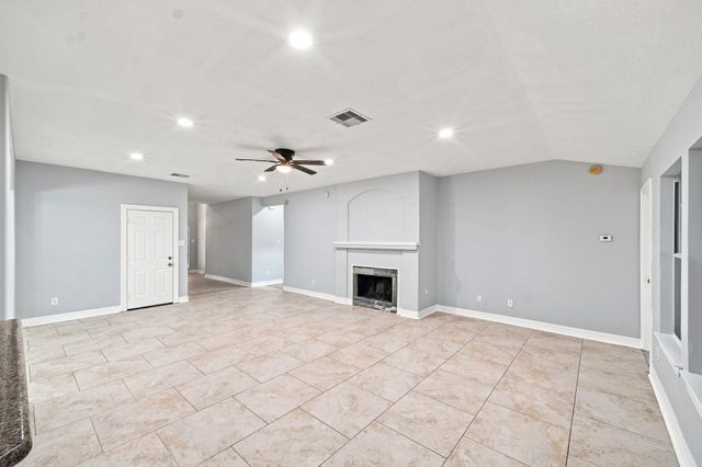 318 Magnolia Estates Drive, League City, TX 77573