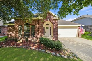 318 Magnolia Estates Drive, League City, TX 77573