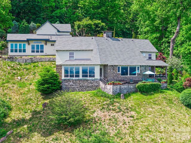 729 Bear Wallow Road, Little Switzerland, NC 28749