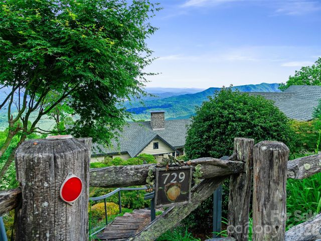 729 Bear Wallow Road, Little Switzerland, NC 28749