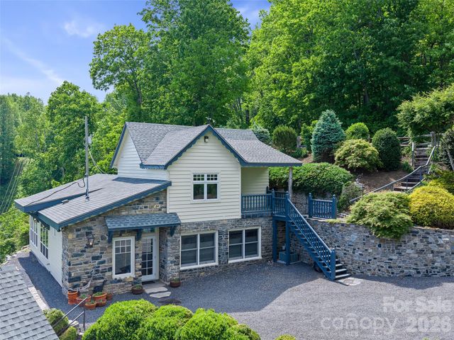 729 Bear Wallow Road, Little Switzerland, NC 28749