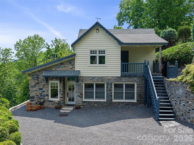 729 Bear Wallow Road, Little Switzerland, NC 28749