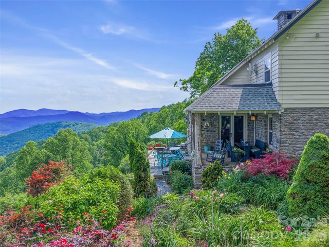 729 Bear Wallow Road, Little Switzerland, NC 28749