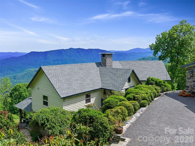 729 Bear Wallow Road, Little Switzerland, NC 28749
