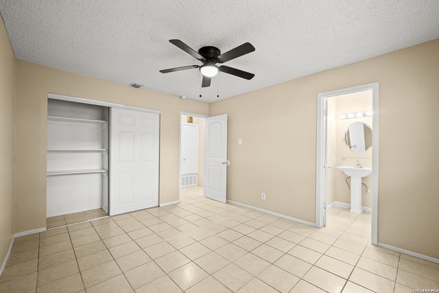 5019 Stockman, San Antonio, TX 78247