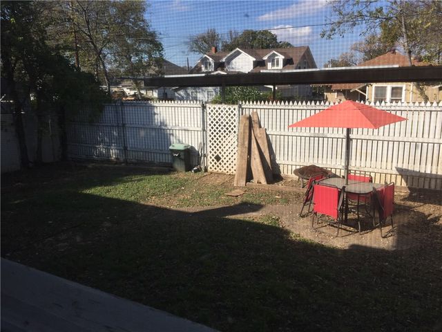 813 W 8th Street 3, Dallas, TX 75208
