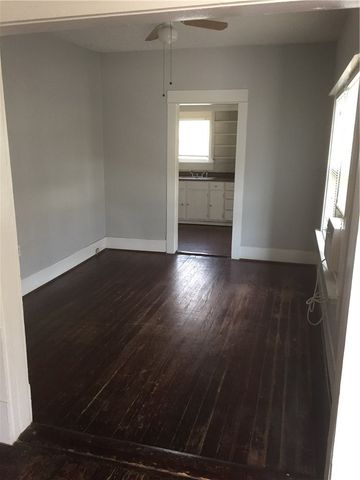 813 W 8th Street 3, Dallas, TX 75208