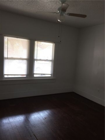 813 W 8th Street 3, Dallas, TX 75208