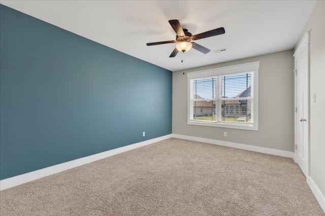 325 Piedmont Pl, Clarksville, TN 37043