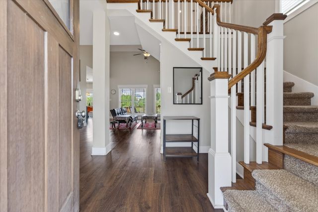 325 Piedmont Pl, Clarksville, TN 37043