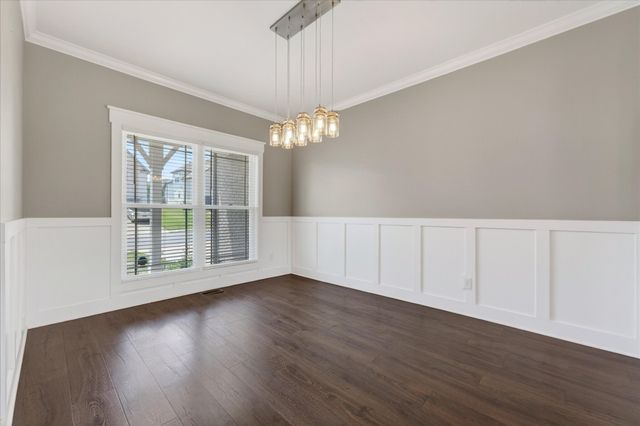 325 Piedmont Pl, Clarksville, TN 37043