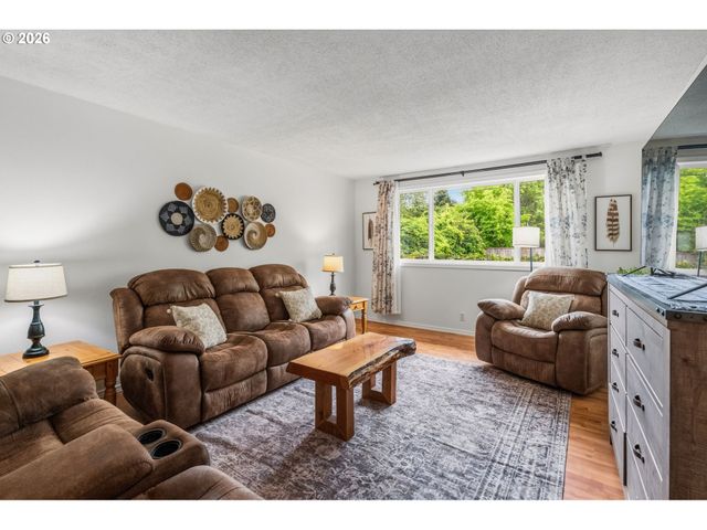 532 WARRINGTON Ave, Eugene, OR 97404