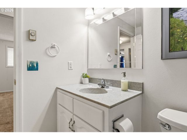 532 WARRINGTON Ave, Eugene, OR 97404