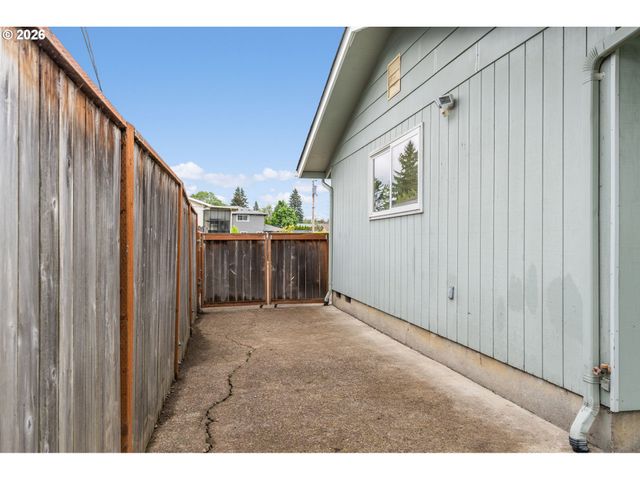 532 WARRINGTON Ave, Eugene, OR 97404