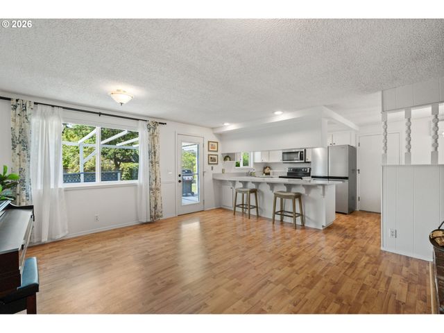532 WARRINGTON Ave, Eugene, OR 97404