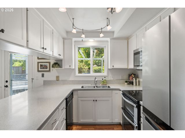 532 WARRINGTON Ave, Eugene, OR 97404