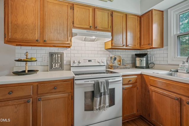 2032 Willow Hill Lane, Clayton, NC 27520