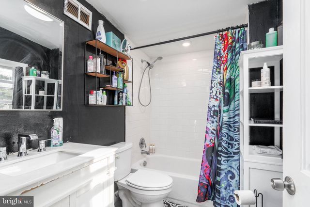 713 E BROAD ST E E, Millville, NJ 08332