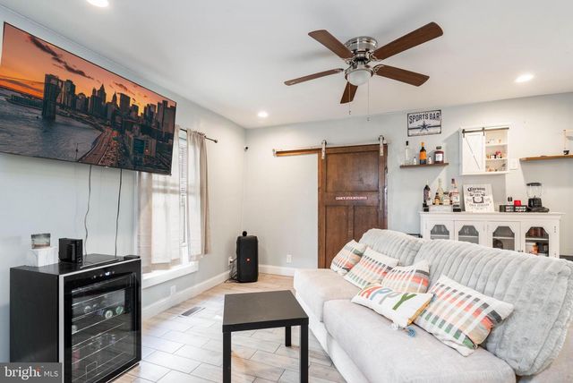 713 E BROAD ST E E, Millville, NJ 08332