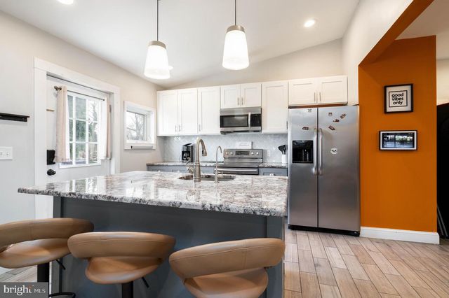 713 E BROAD ST E E, Millville, NJ 08332