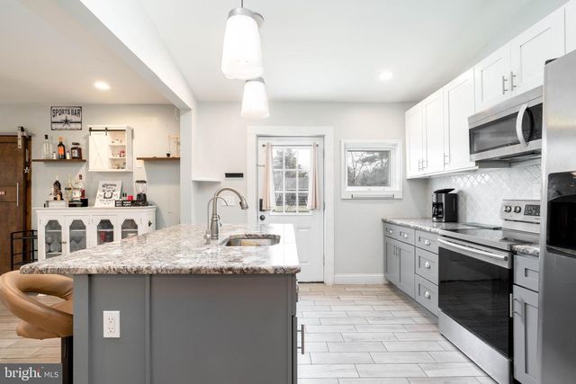 713 E BROAD ST E E, Millville, NJ 08332