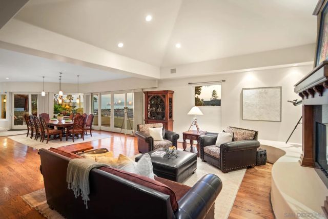 1121 Isabella Ave, Coronado, CA 92118