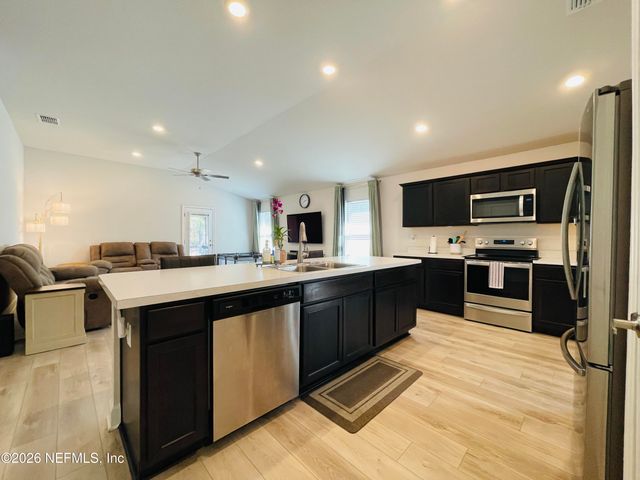 7865 WYOMING Street, Jacksonville, FL 32220