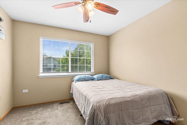 54 Rolling Oaks Road C, Sugar Grove, IL 60554