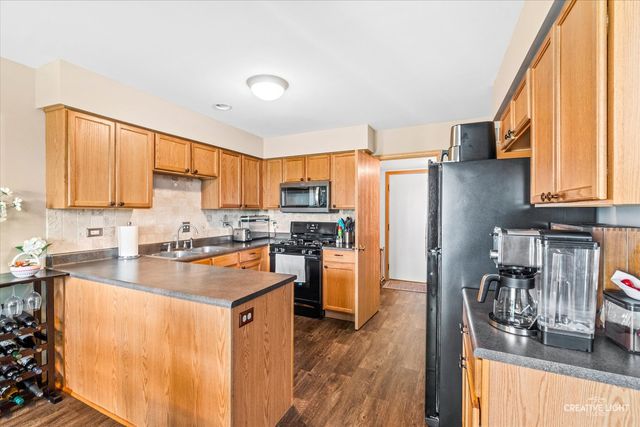 54 Rolling Oaks Road C, Sugar Grove, IL 60554