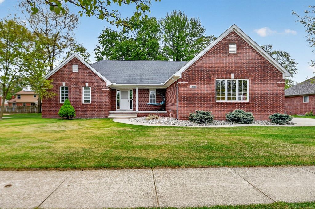 53226 Williams Way, Shelby Twp, MI 48316