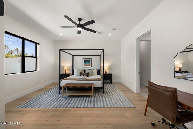4546 E CAMPBELL Avenue, Phoenix, AZ 85018